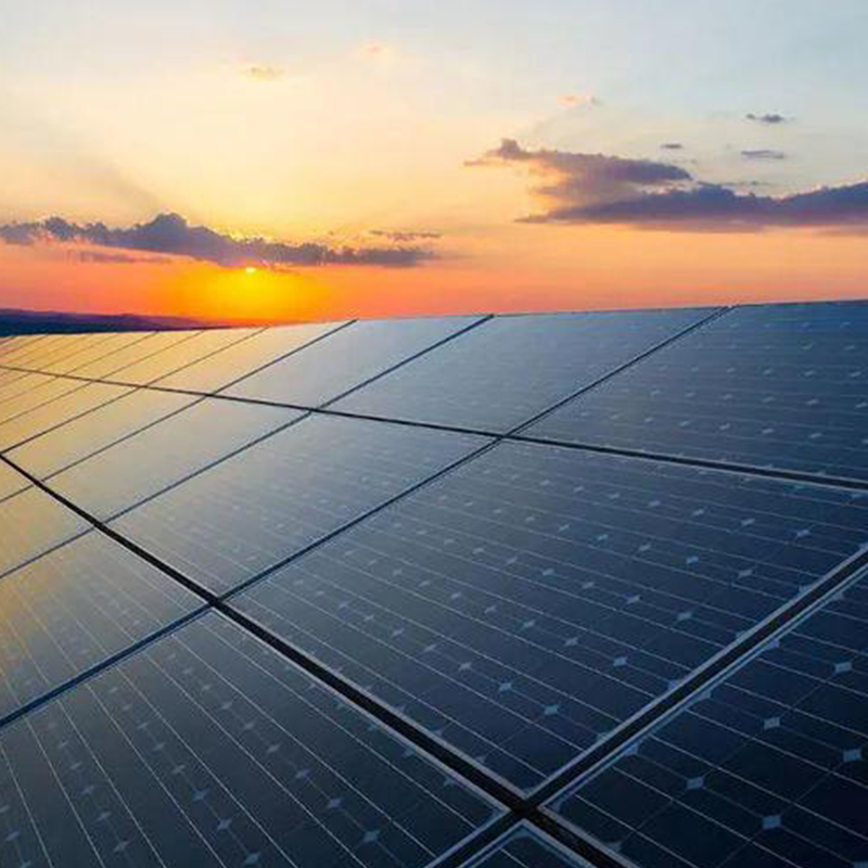 De nieuwe strategie van de VAE zal de hernieuwbare energie binnen zeven jaar verdrievoudigen